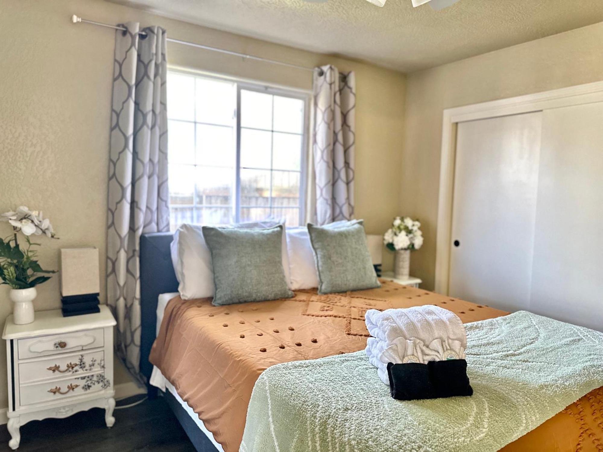 Near Downtown- Kitchen-Washerdryer-Parking Medford Exterior foto