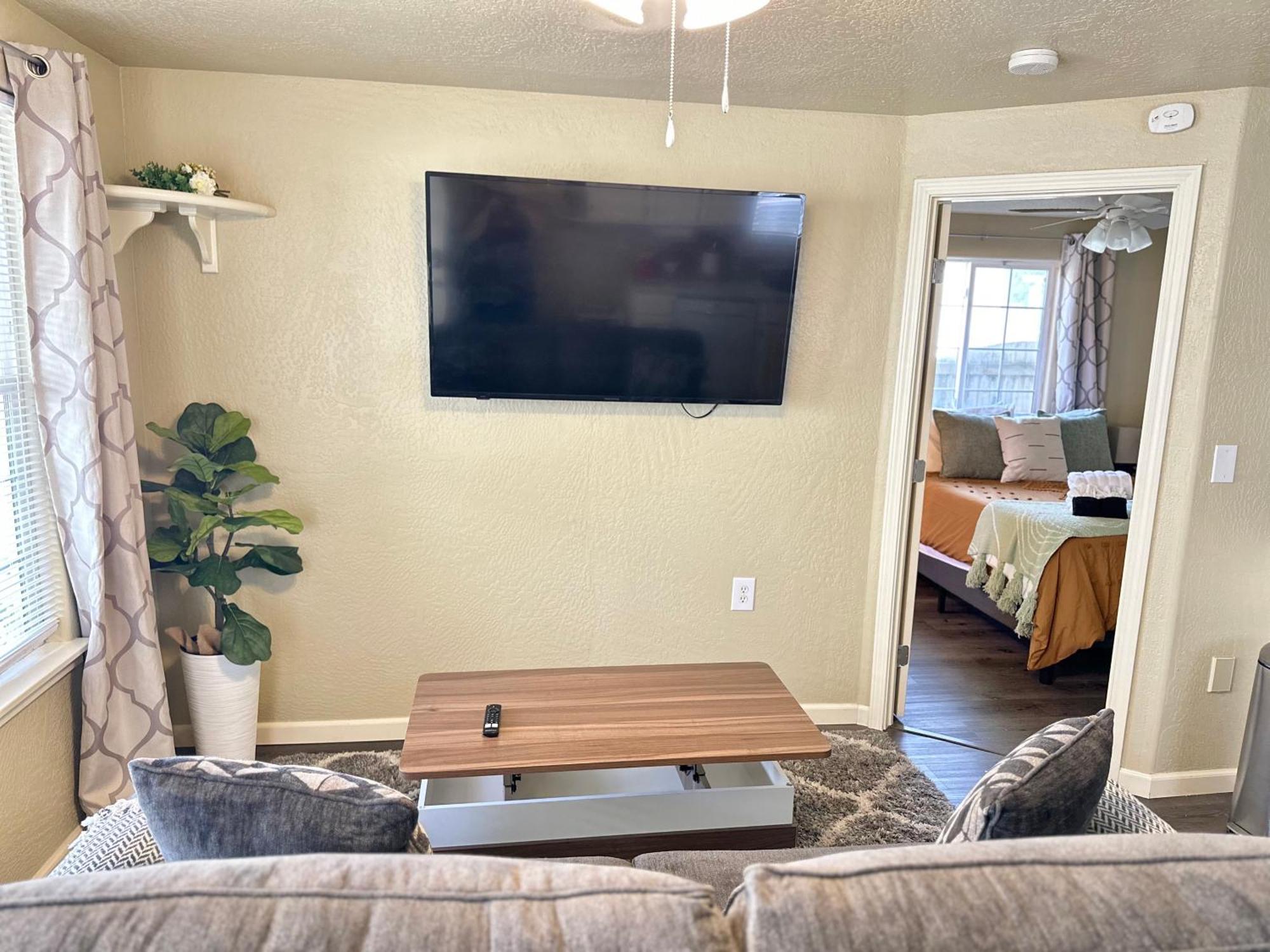 Near Downtown- Kitchen-Washerdryer-Parking Medford Exterior foto